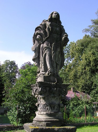 socha Panny Marie před obnovou