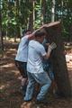 Úklid lesní školky Chaloupky u Kněžic