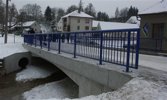 Most v Kněžicích