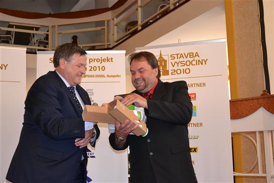 Hejtman Vysočiny Jiří Běhounek a starosta Lhoty - Vlásenice Milan Houška.