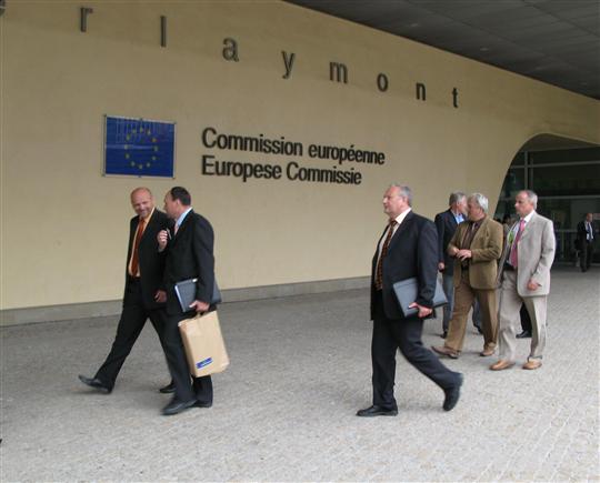 cesta kolem Evropské komise