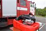 Další čerpadla i přilby s sebou přivezli hasiči do Zakarpatské oblasti Ukrajiny